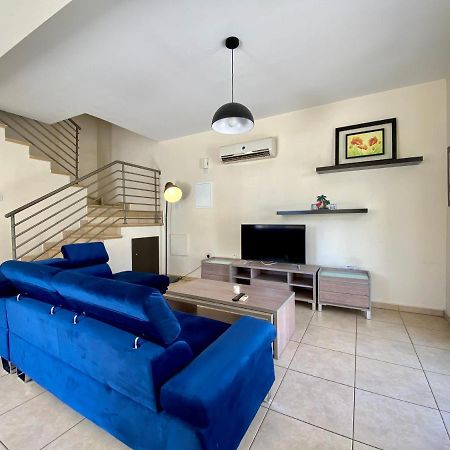 Sunny Cyprus Villa พาราลิมนี ภายนอก รูปภาพ
